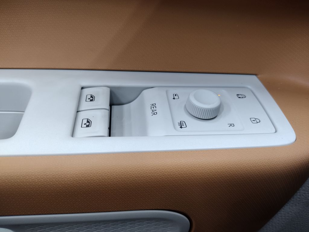 2025 Volkswagen ID. Buzz Pro S Plus