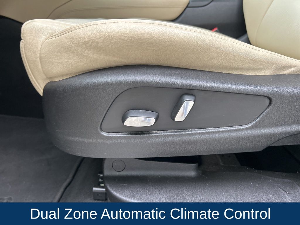 2017 Cadillac XT5 Standard