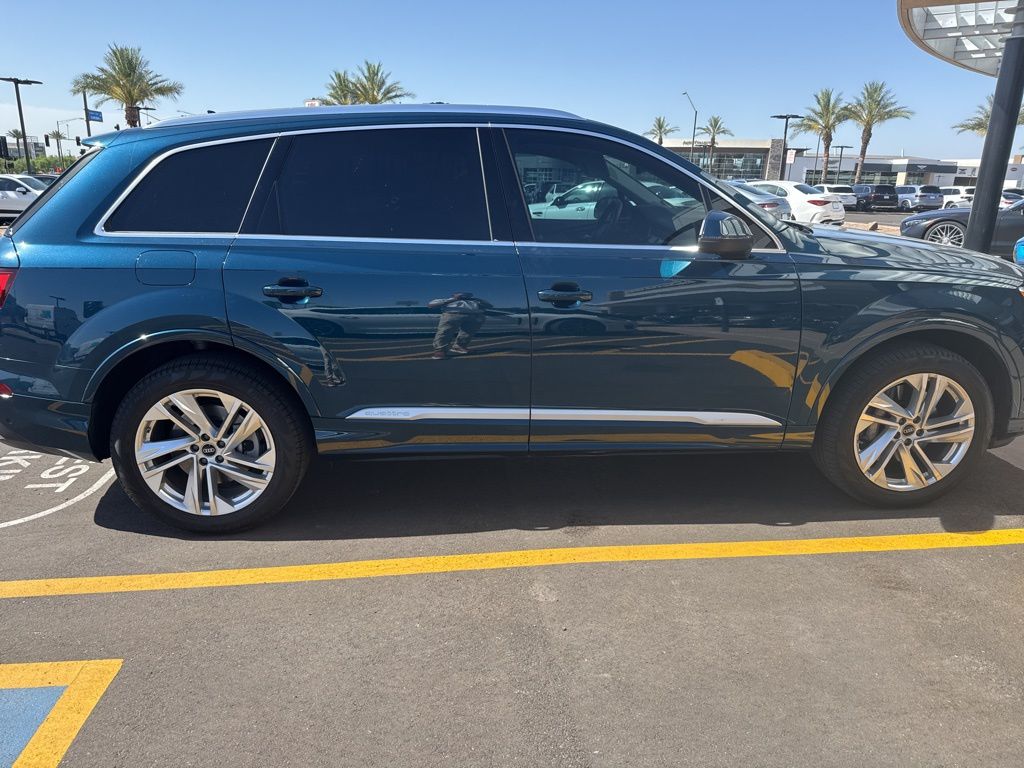 2022 Audi Q7 Premium Plus 9