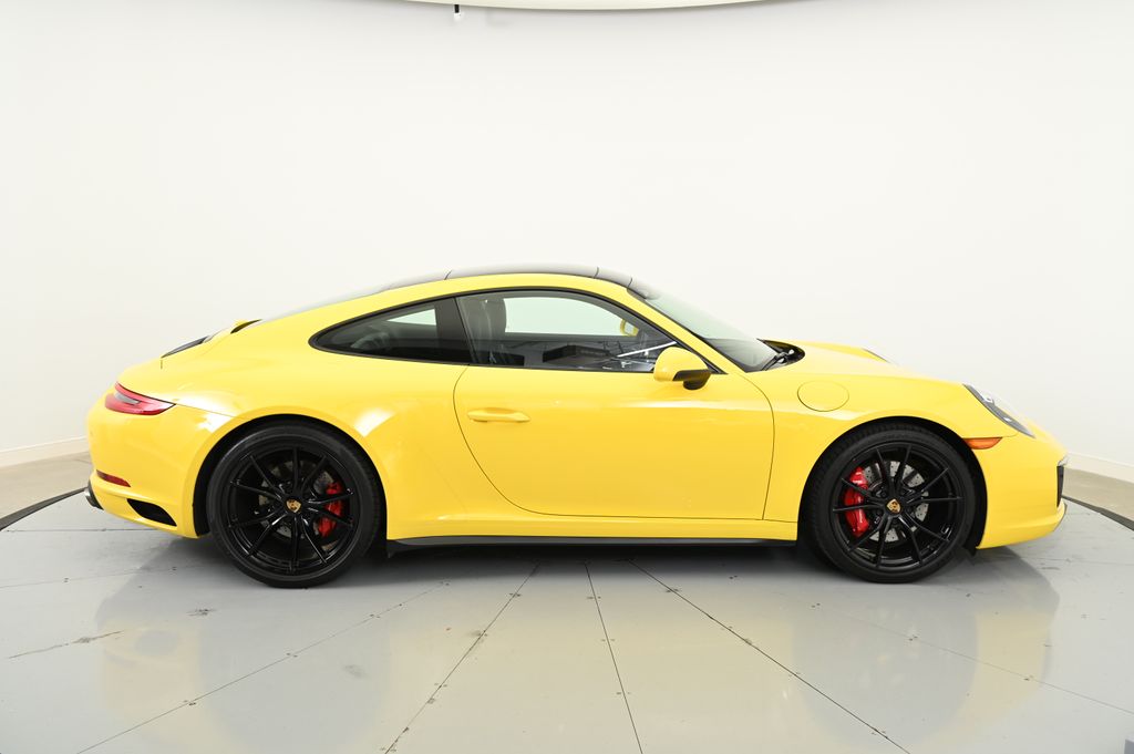 2018 Porsche 911 Carrera 4S 2