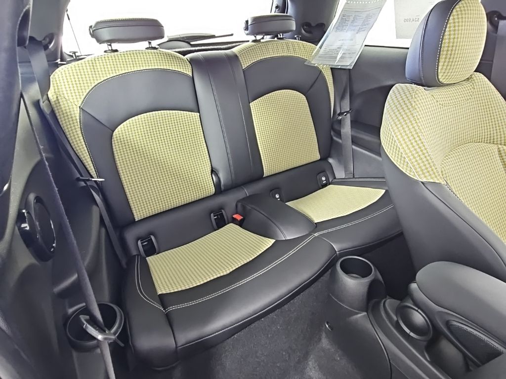 Thumbnail: 2023 MINI Cooper - 21