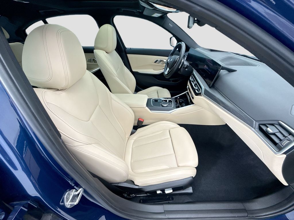 Thumbnail: 2023 BMW 3 Series - 19