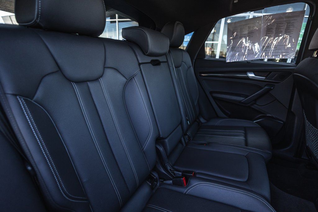 2022 Audi SQ5 Sportback Premium Plus thumbnail 31