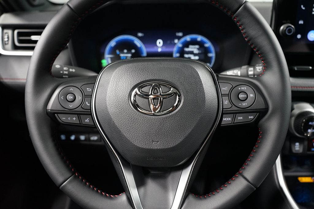 Thumbnail: 2025 Toyota RAV4 - 12
