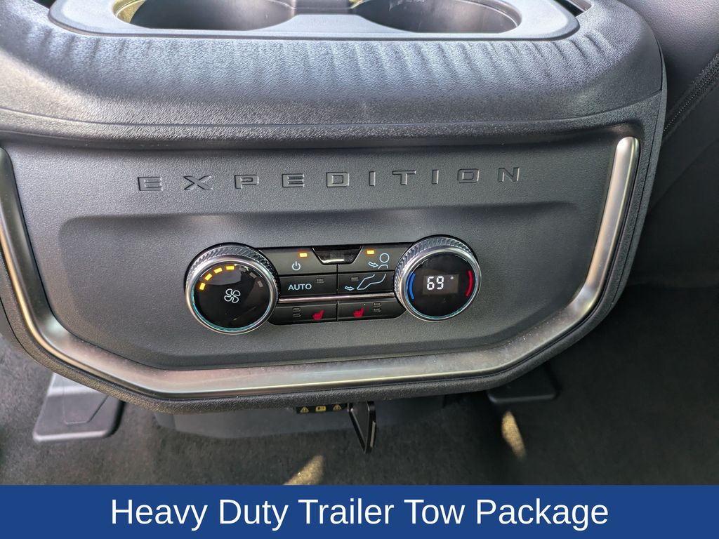 2025 Ford Expedition Platinum MAX