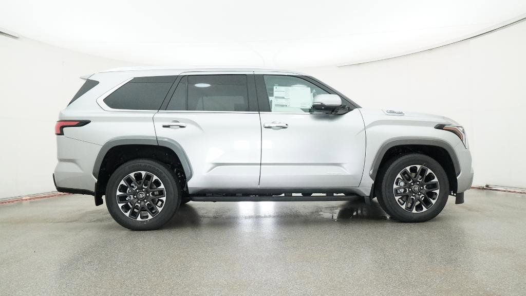 Thumbnail: 2025 Toyota Sequoia - 22