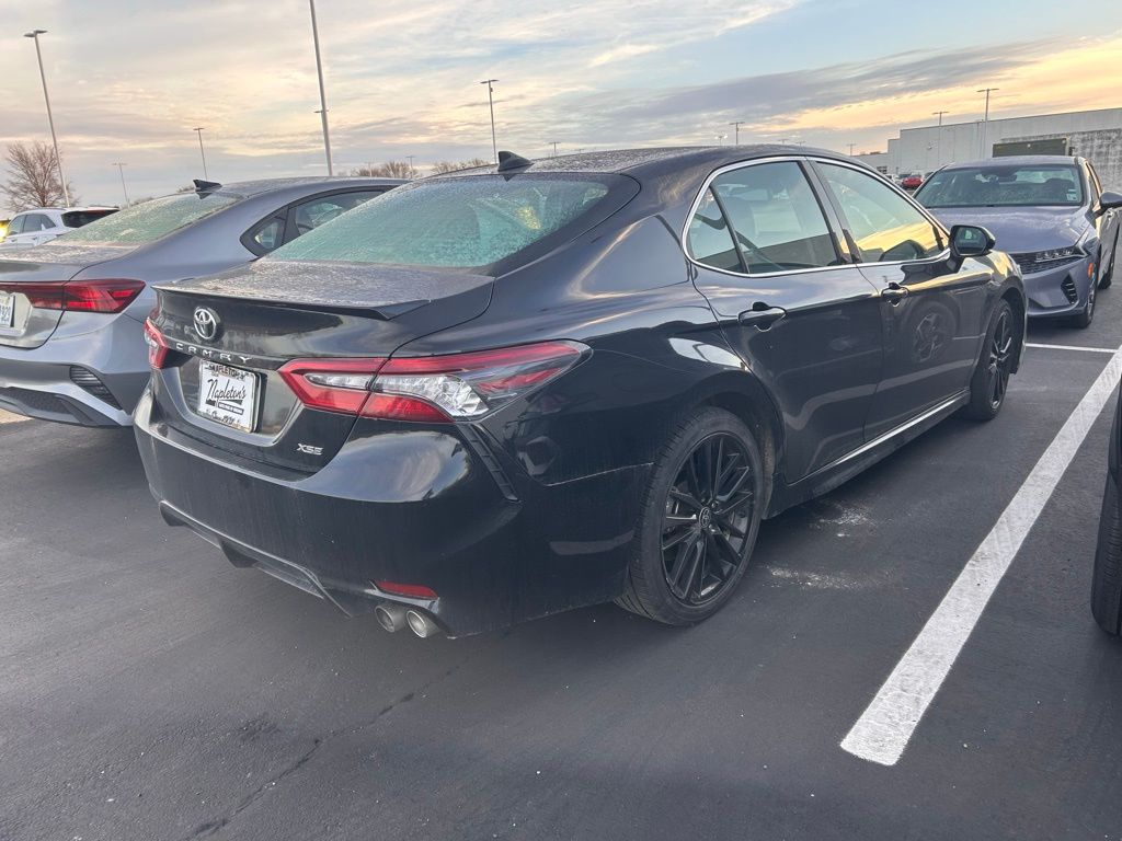 2023 Toyota Camry XSE 3