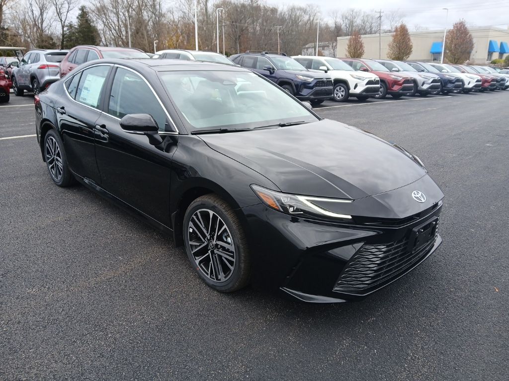 2026 Toyota Camry XLE's photo