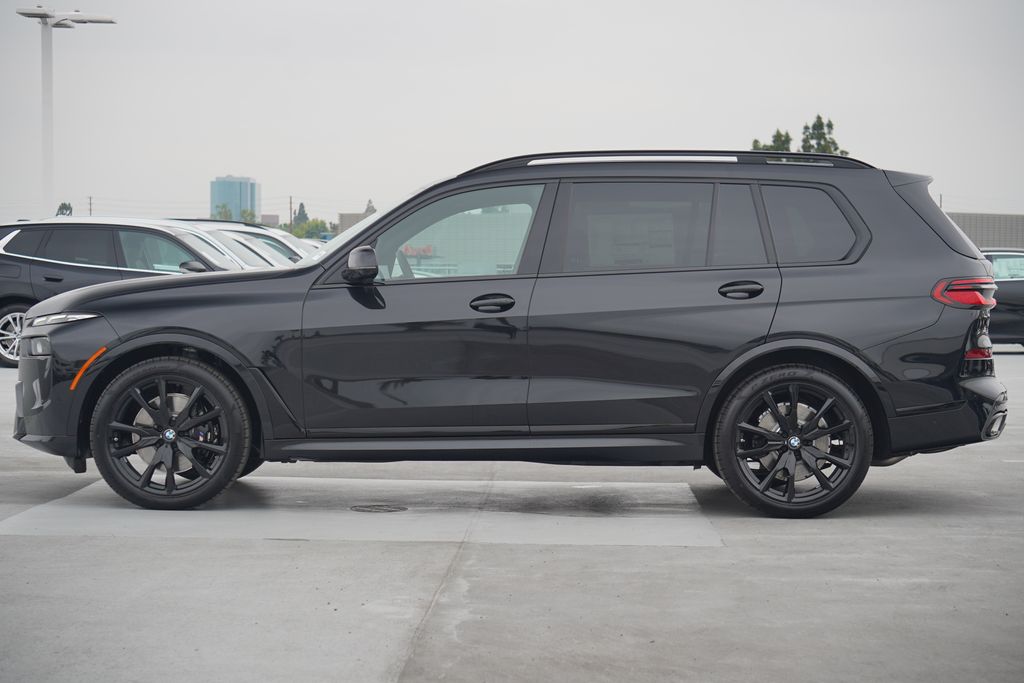 2025 BMW X7 xDrive40i 4