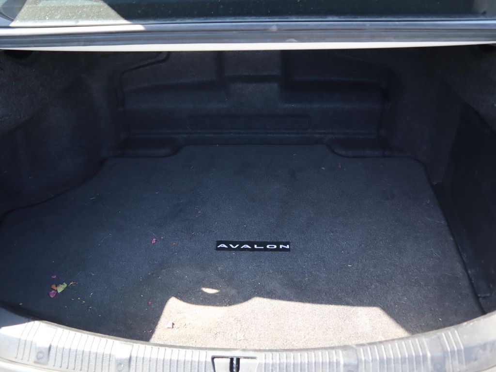 2014 Toyota Avalon XLE 12