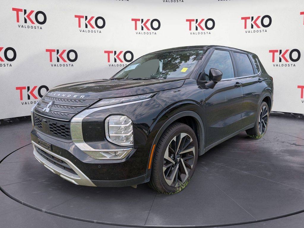 Used 2024 Mitsubishi Outlander SUV