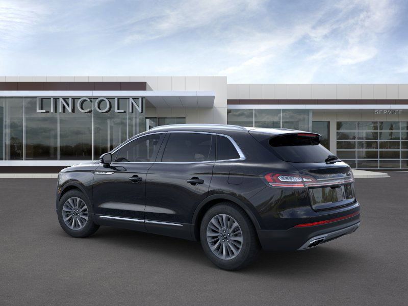 Thumbnail: 2023 Lincoln Nautilus - 4