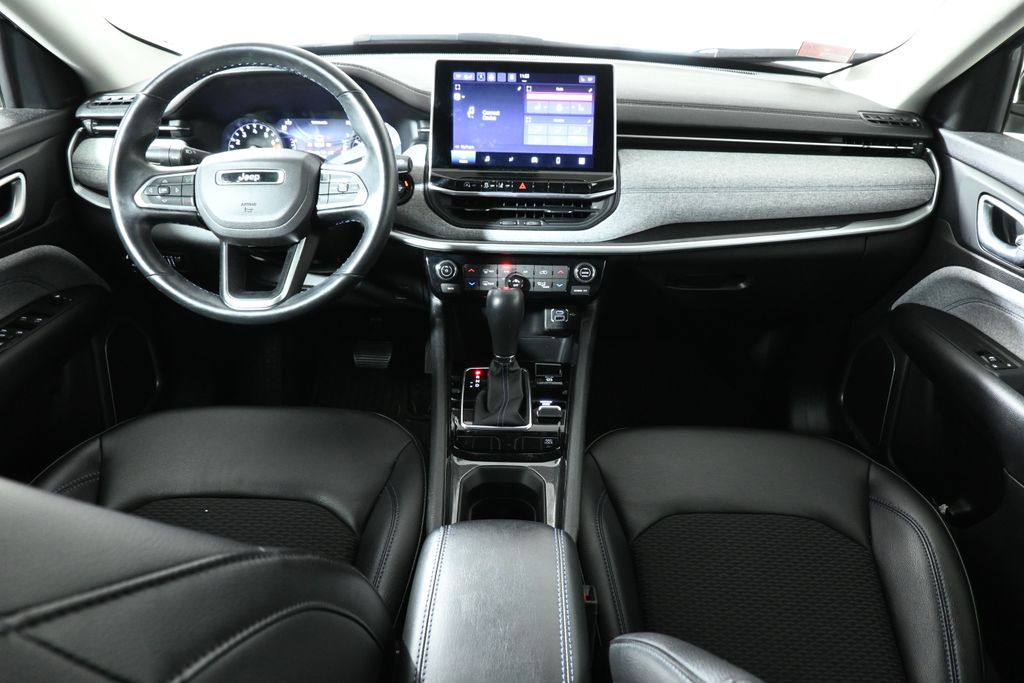 Thumbnail: 2022 Jeep Compass - 4