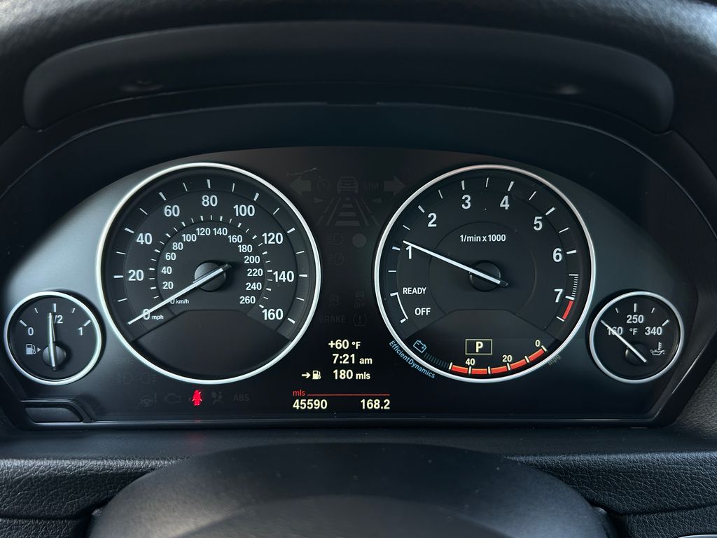 2013 BMW 3 Series 320i 21