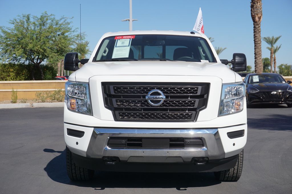 2021 Nissan Titan XD SV 5