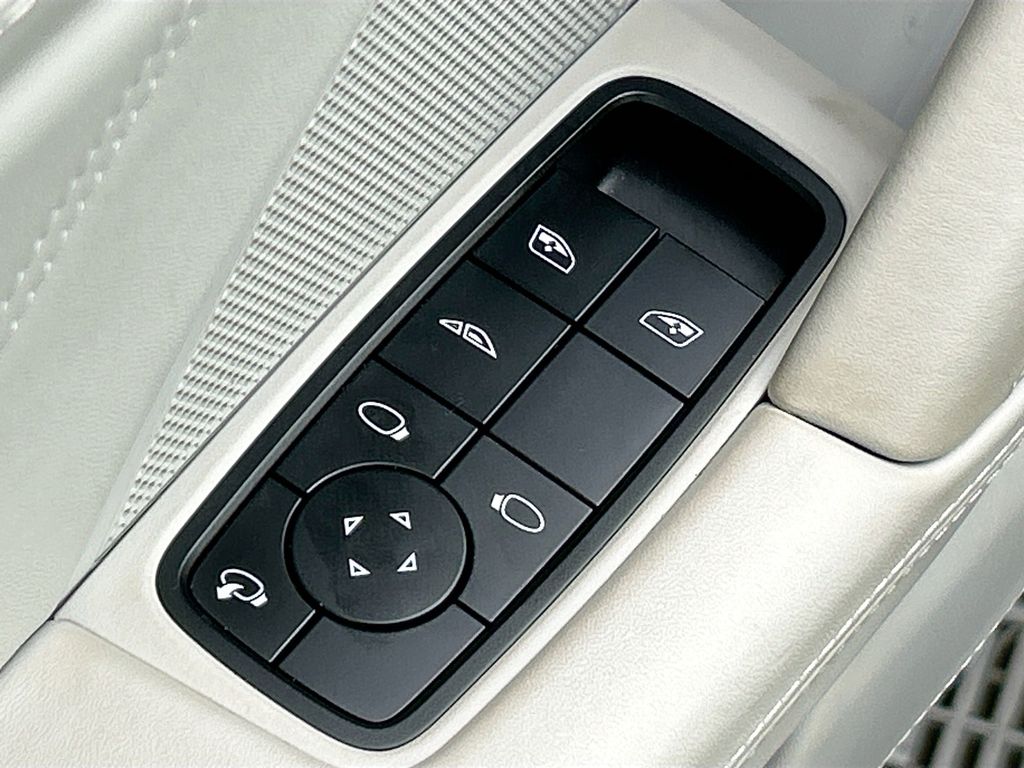 Thumbnail: 2023 Porsche 911 - 23