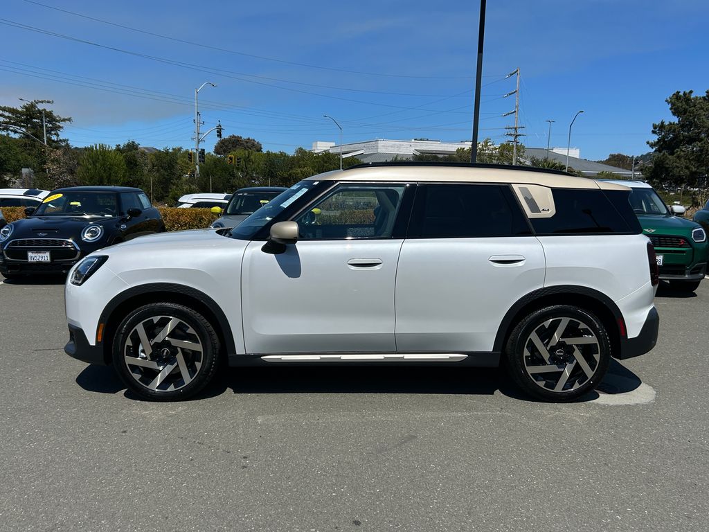 Thumbnail: 2025 MINI Cooper Countryman - 2