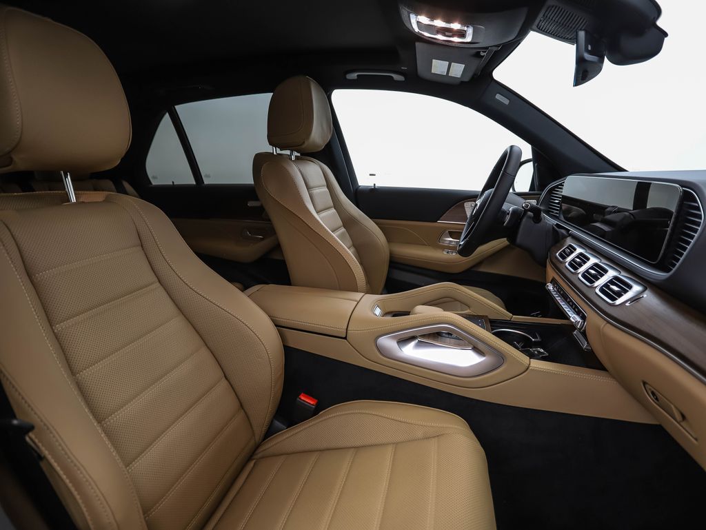 Thumbnail: 2026 Mercedes-Benz GLE - 30