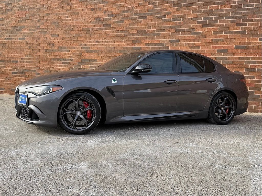 2024 Alfa Romeo Giulia Quadrifoglio RWD