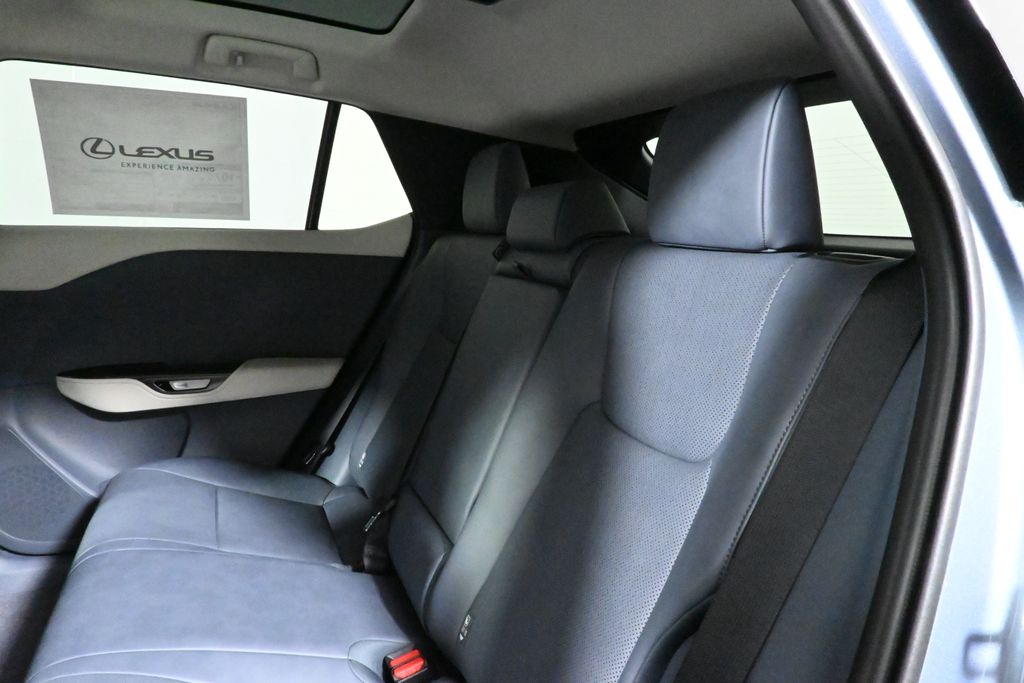 2025 Lexus RZ  4