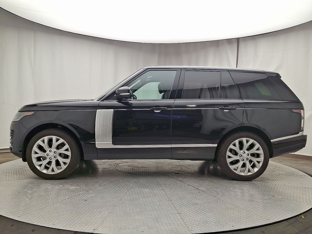 Thumbnail: 2022 Land Rover Range Rover - 7