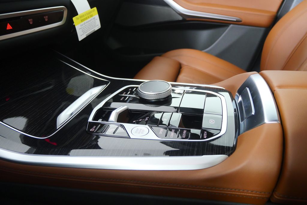 Thumbnail: 2026 BMW X5 - 25