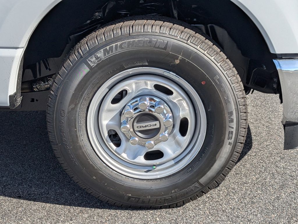 2025 Ford F-250 Super Duty XL