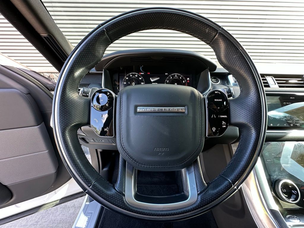 Thumbnail: 2022 Land Rover Range Rover Sport - 17
