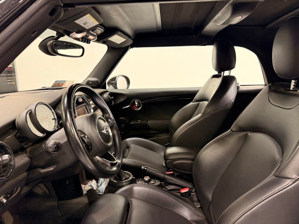 2016 MINI Cooper Base 10