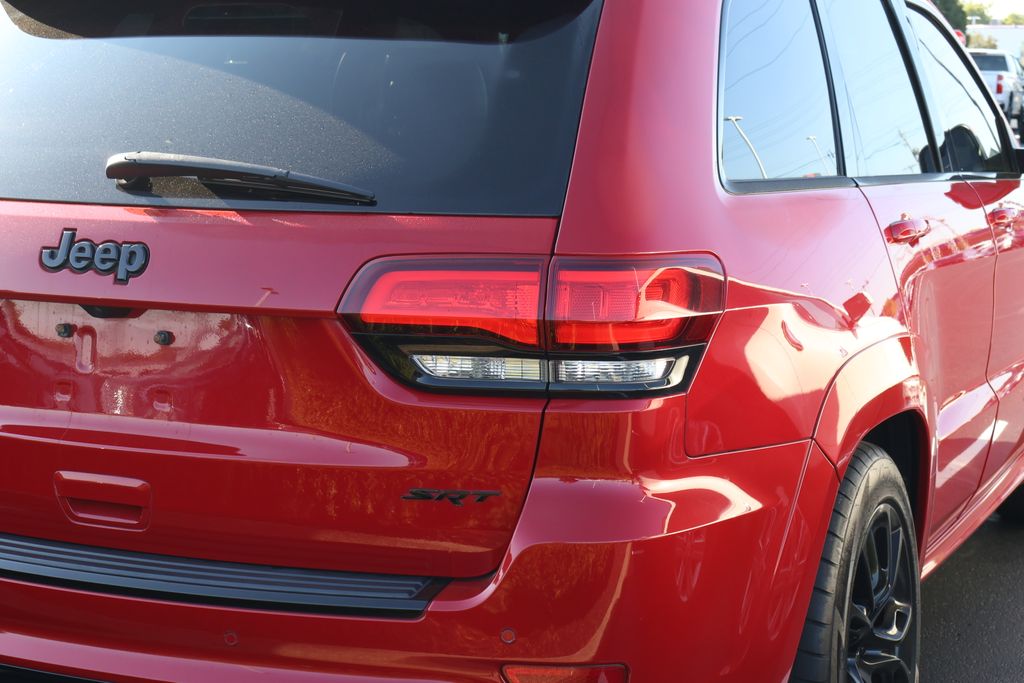 Thumbnail: 2016 Jeep Grand Cherokee - 8