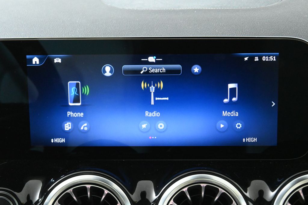 Thumbnail: 2026 Mercedes-Benz GLA - 21