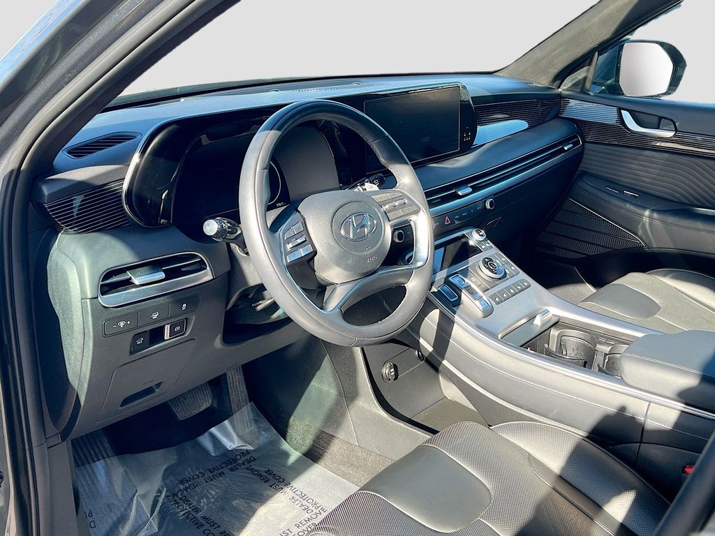 Used 2023 Gray Hyundai Calligraphy image 9