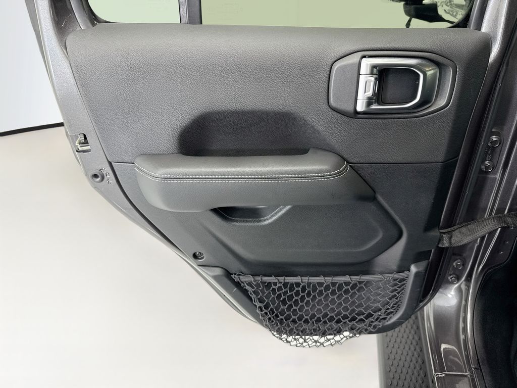 Thumbnail: 2020 Jeep Wrangler - 25