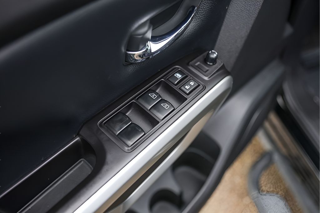 Used Car 2021 Nissan Titan  Sv For Sale Under $30,000 In Austin, Texas