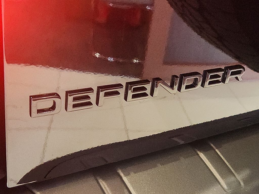 Thumbnail: 2026 Land Rover Defender - 12
