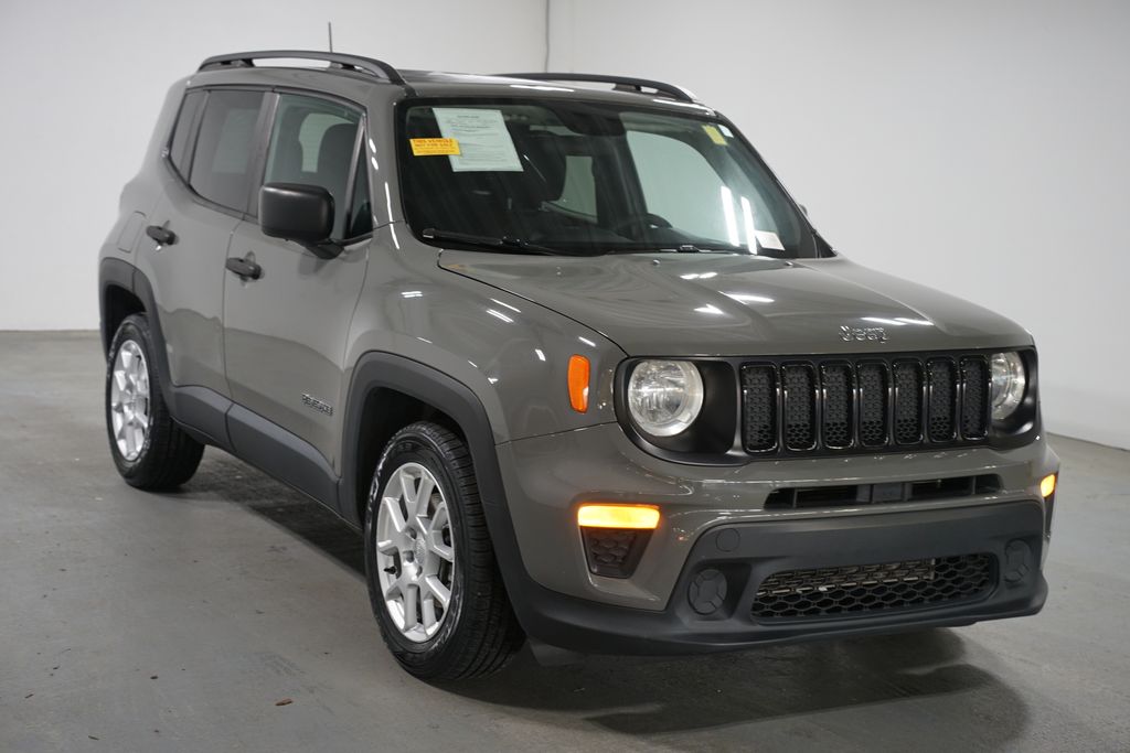 Thumbnail: 2020 Jeep Renegade - 3