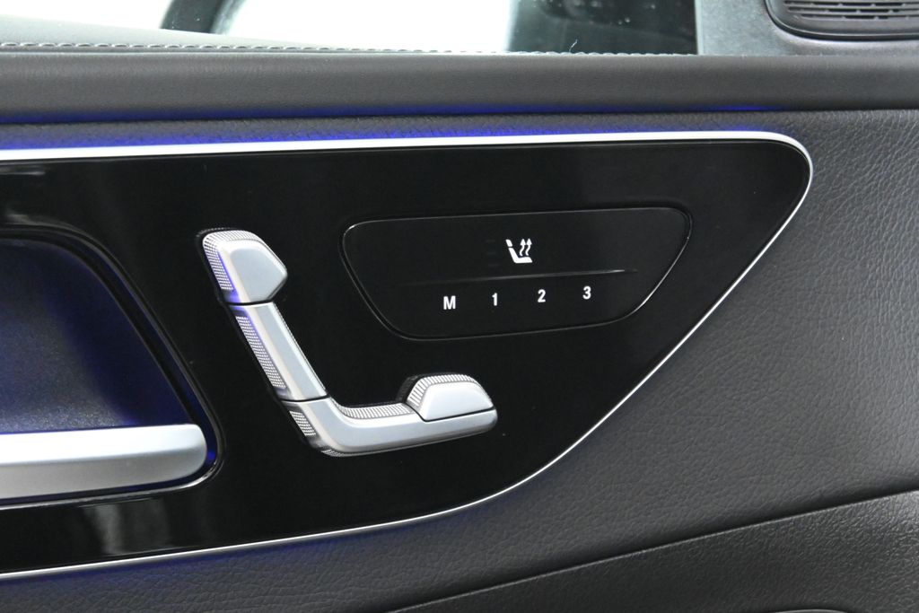 Thumbnail: 2023 Mercedes-Benz C-Class - 30