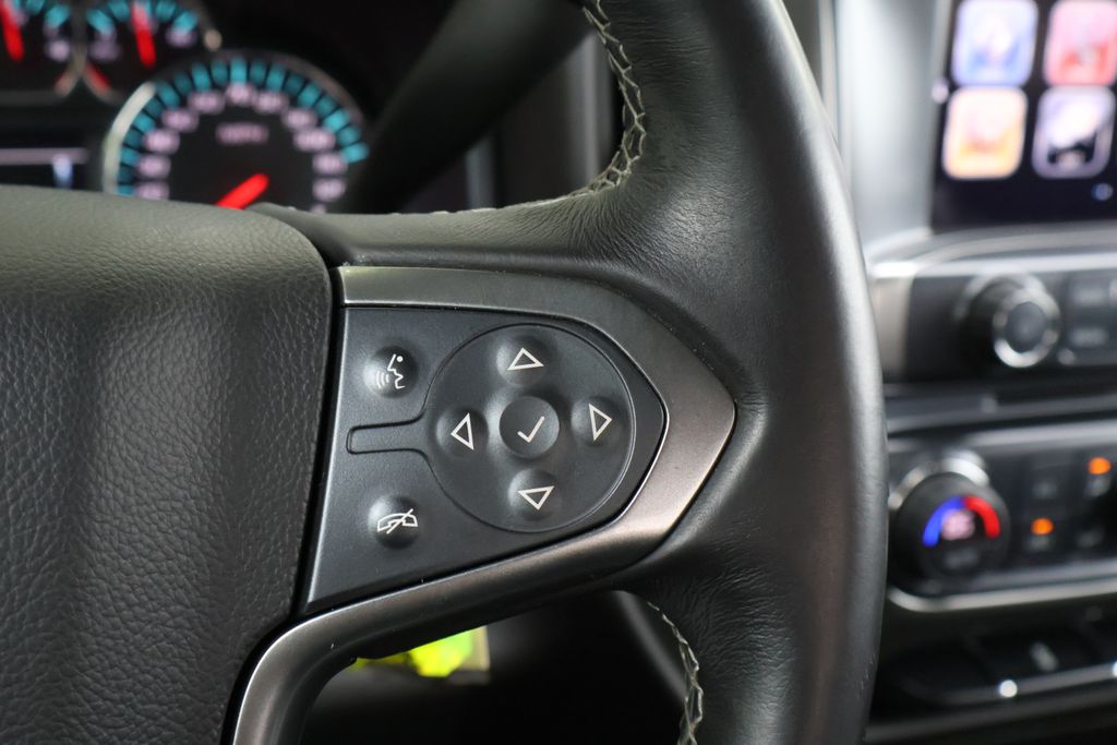 Thumbnail: 2018 Chevrolet Silverado 1500 - 32