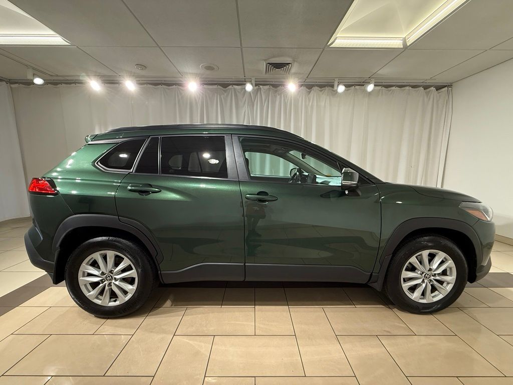 Thumbnail: 2022 Toyota Corolla Cross - 6