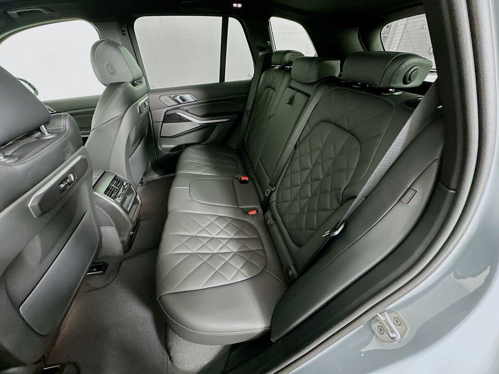 Thumbnail: 2026 BMW X5 - 17