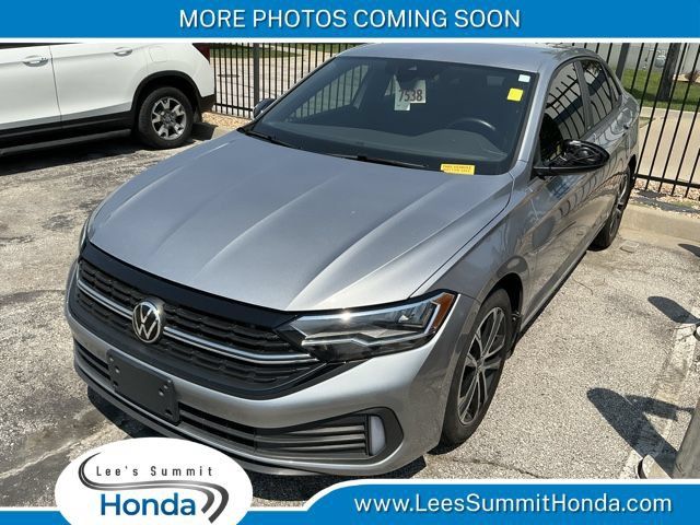 Pyrite Silver Metallic 2023 Volkswagen Jetta Sedan Front-Wheel Drive 8-Speed Automatic