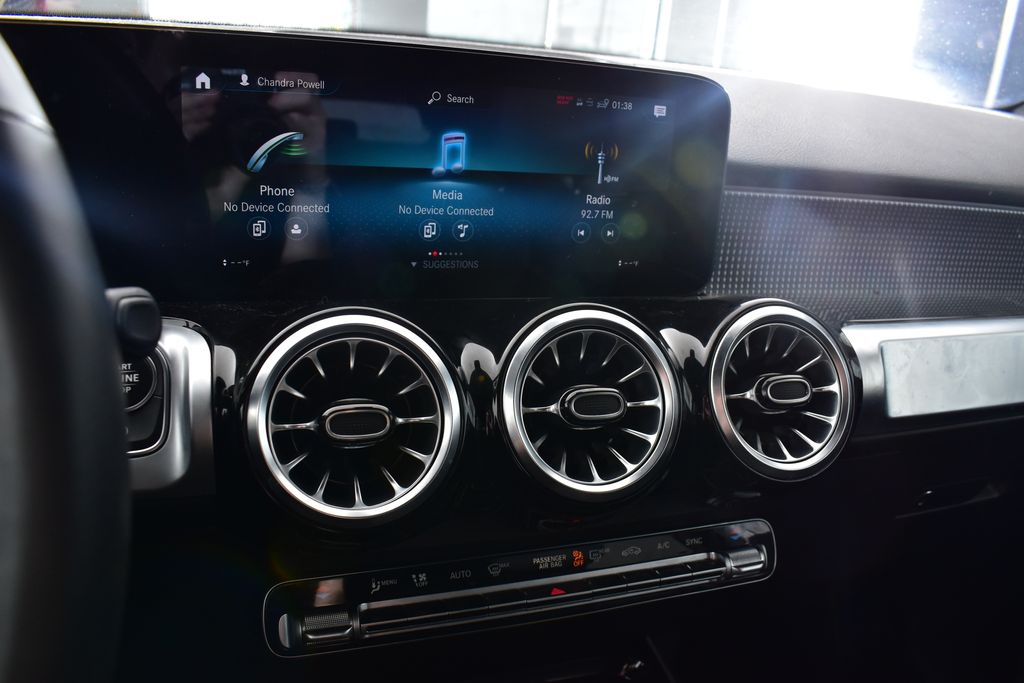 Thumbnail: 2022 Mercedes-Benz GLB - 18