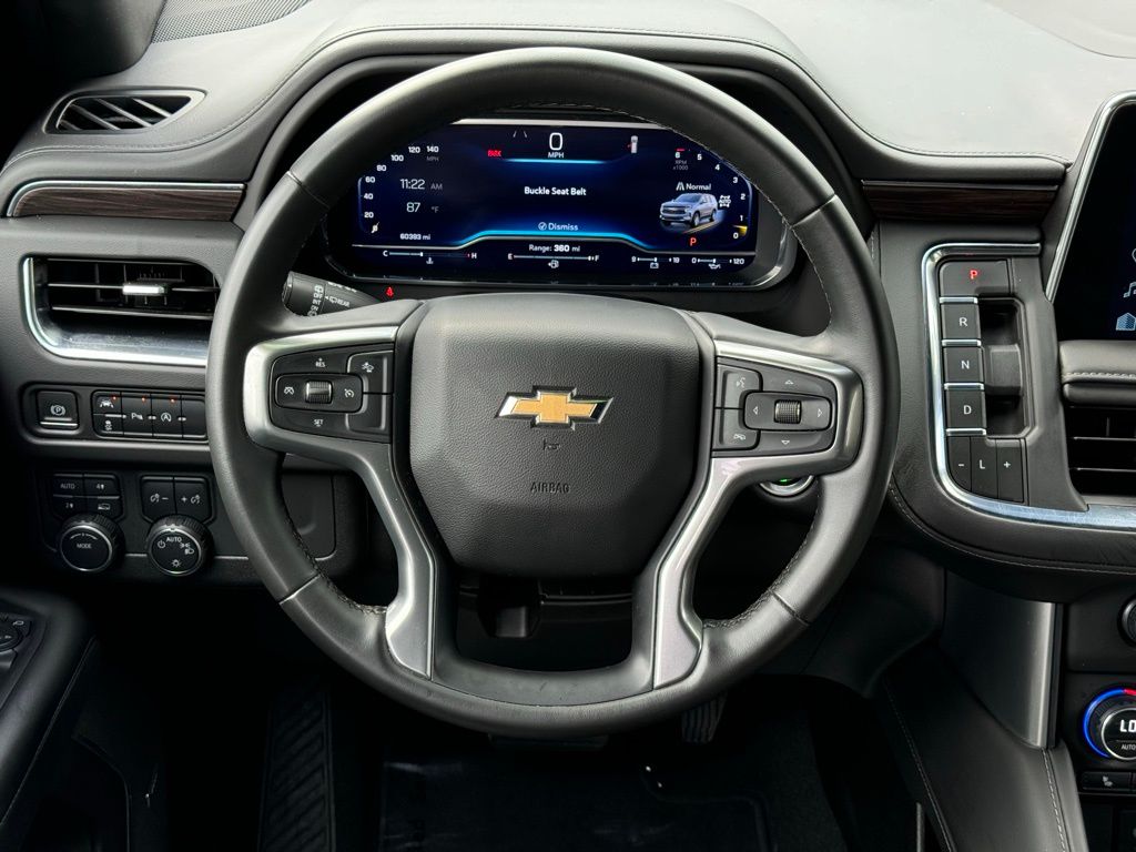 2023 Chevrolet Suburban LT 20