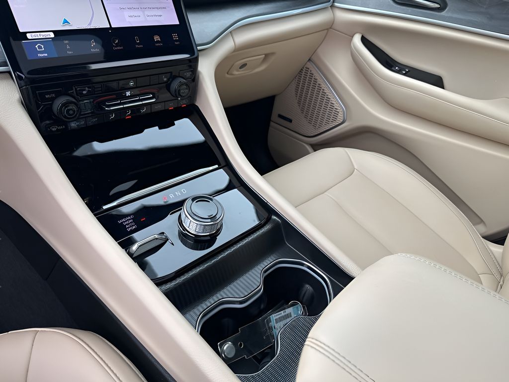 Used Car 2024 Jeep Grand Cherokee L  Limited For Sale Under $35,000 In Austin, Texas