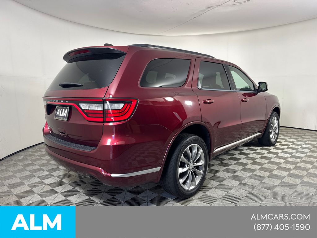 Used 2022 Red Dodge SXT image 6