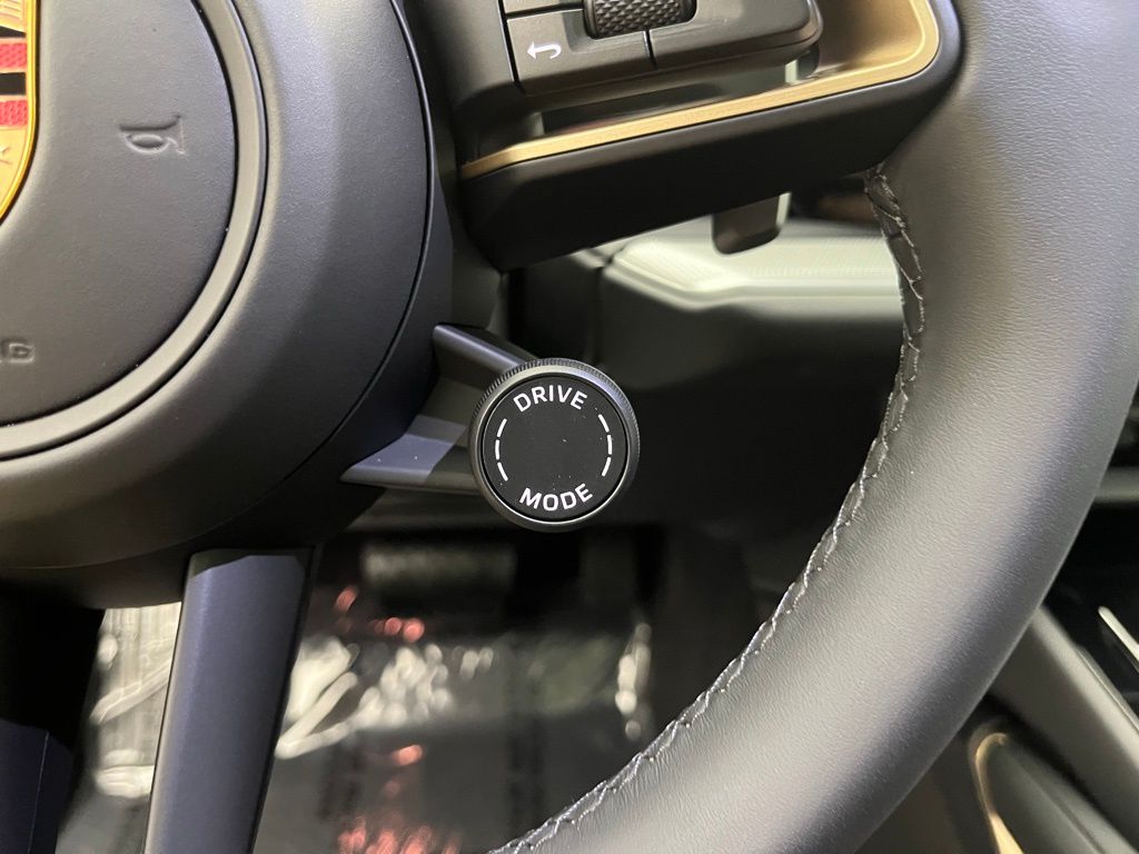 Thumbnail: 2026 Porsche Cayenne - 15