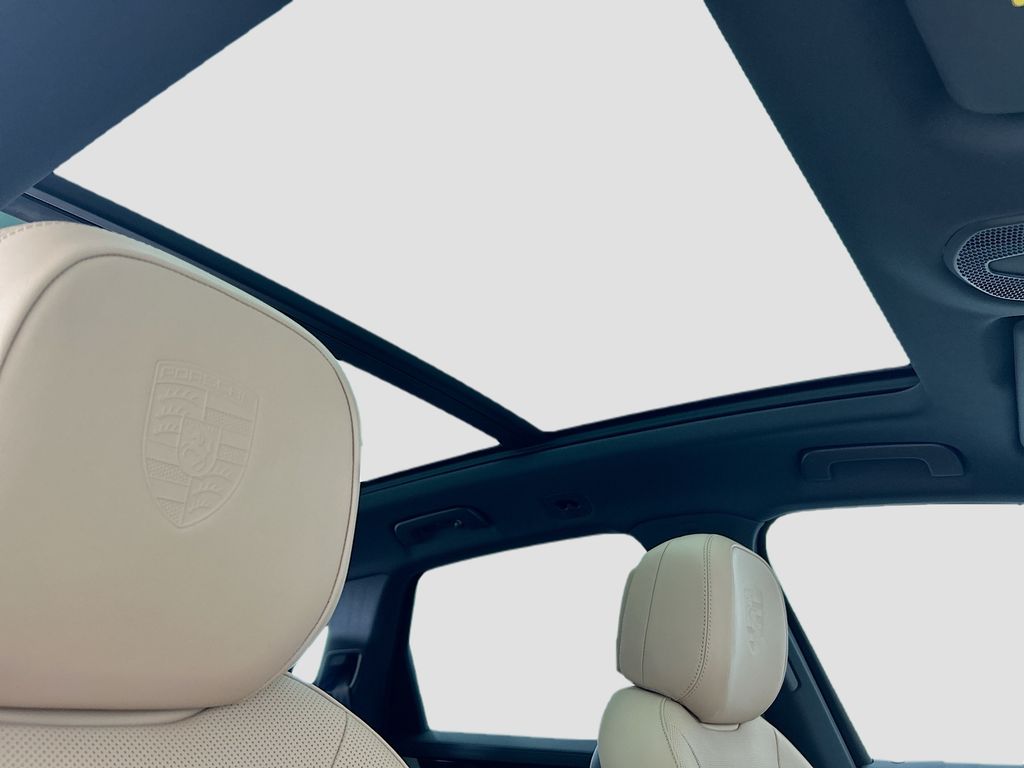 Thumbnail: 2026 Porsche Cayenne - 21