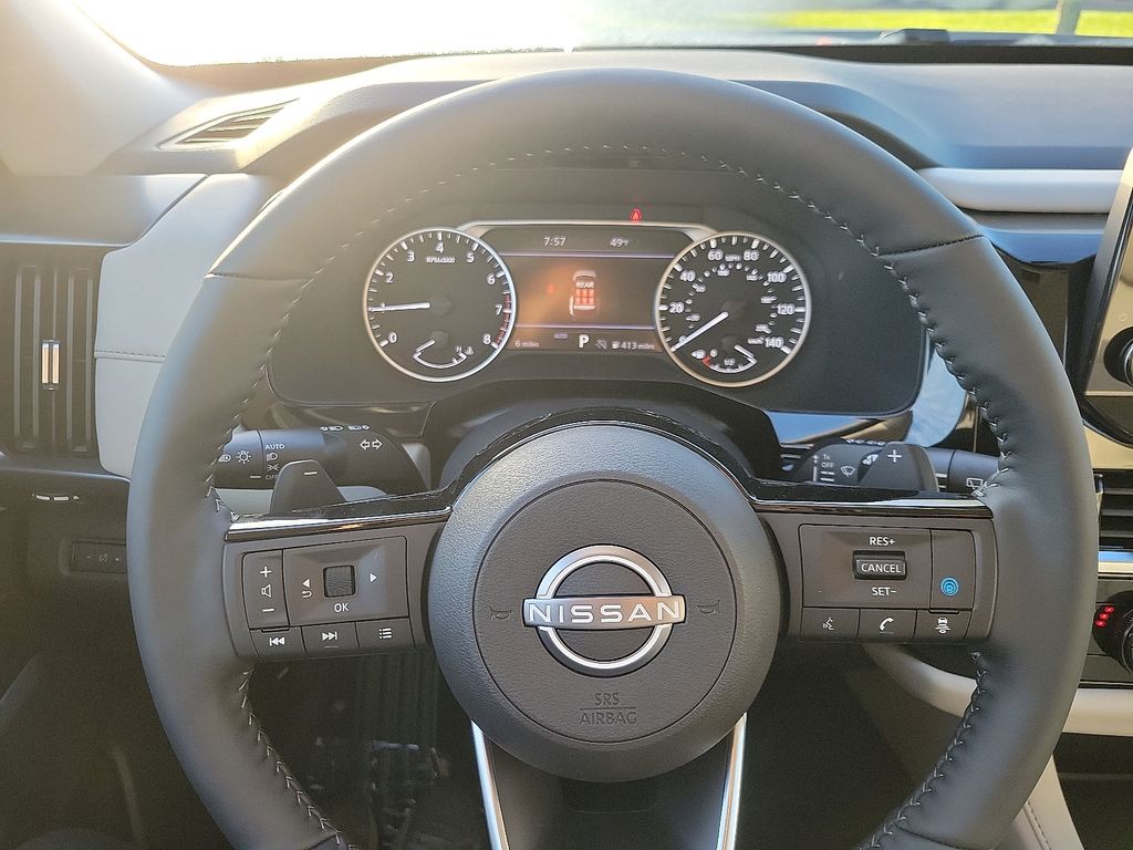 Thumbnail: 2025 Nissan Pathfinder - 12