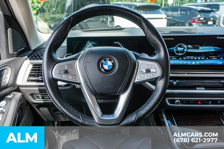 Used 2024 Black BMW xDrive40i image 31