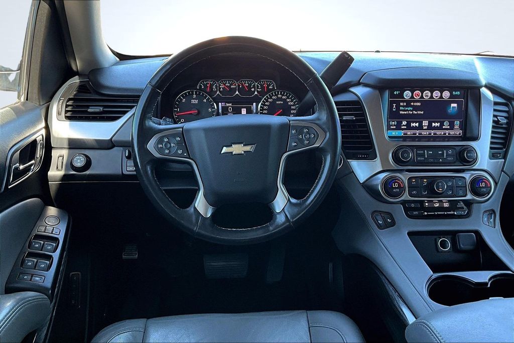 2017 Chevrolet Tahoe LT Silver at Autostrade